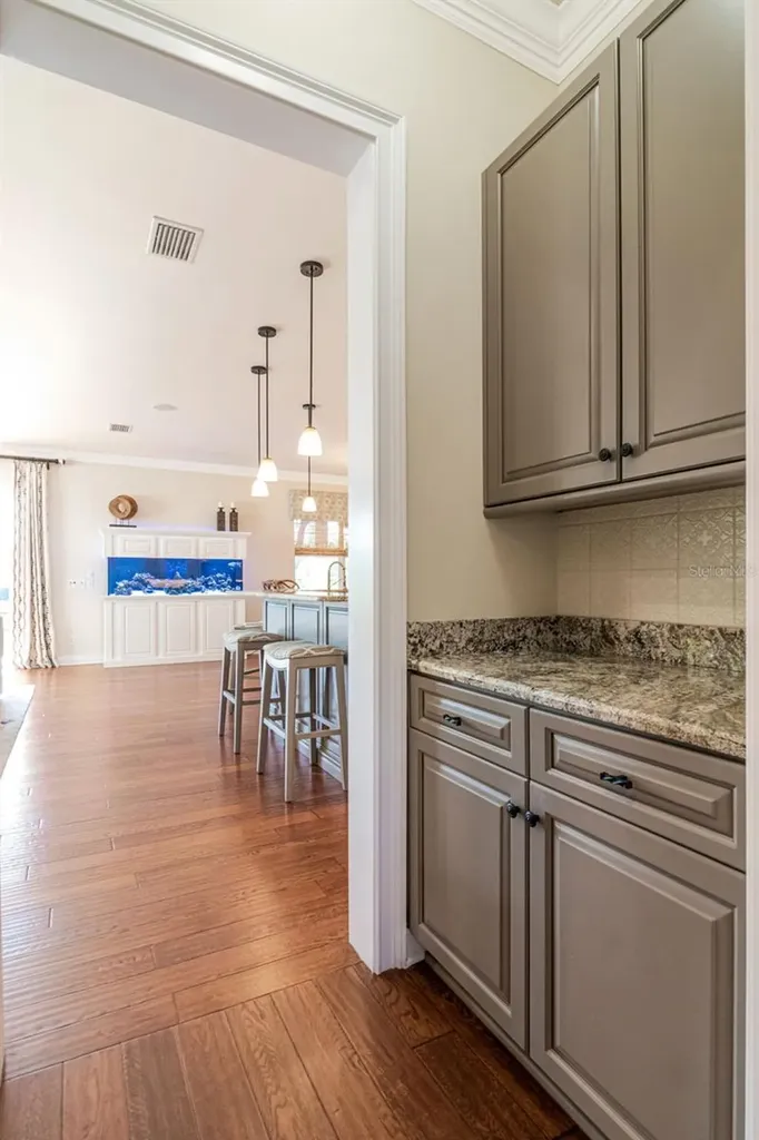 2212 S Occident Street Tampa FL 33629