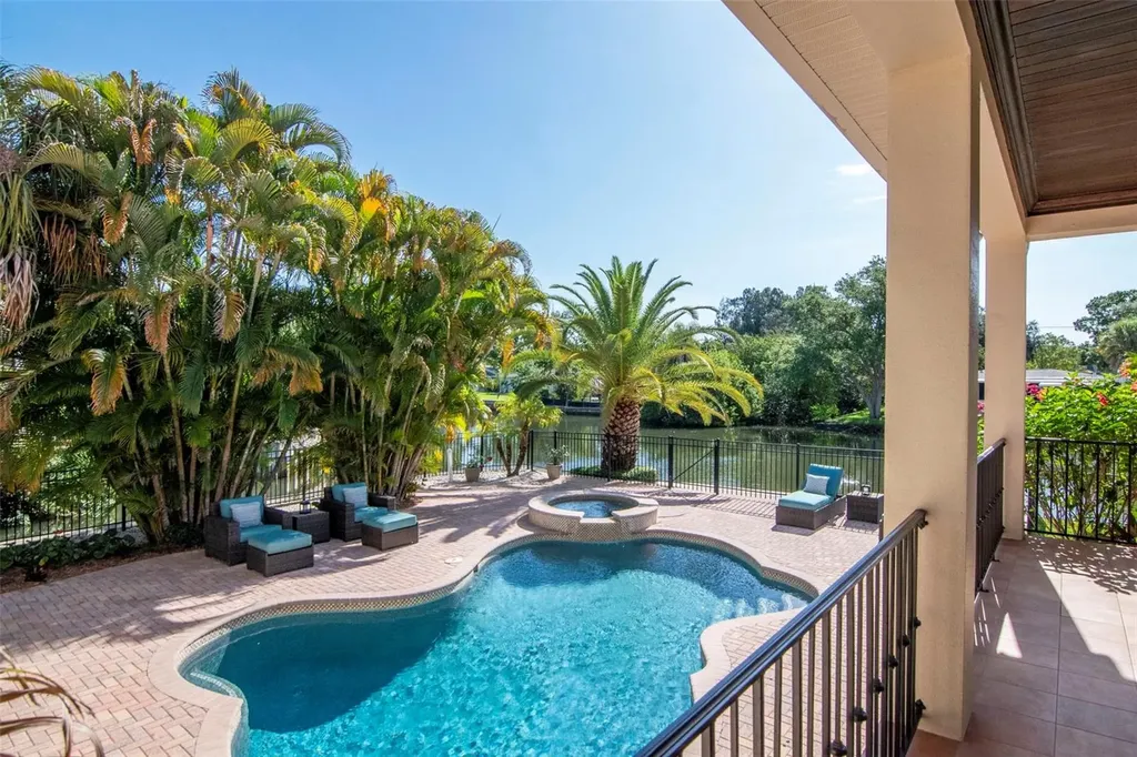 2212 S Occident Street Tampa FL 33629