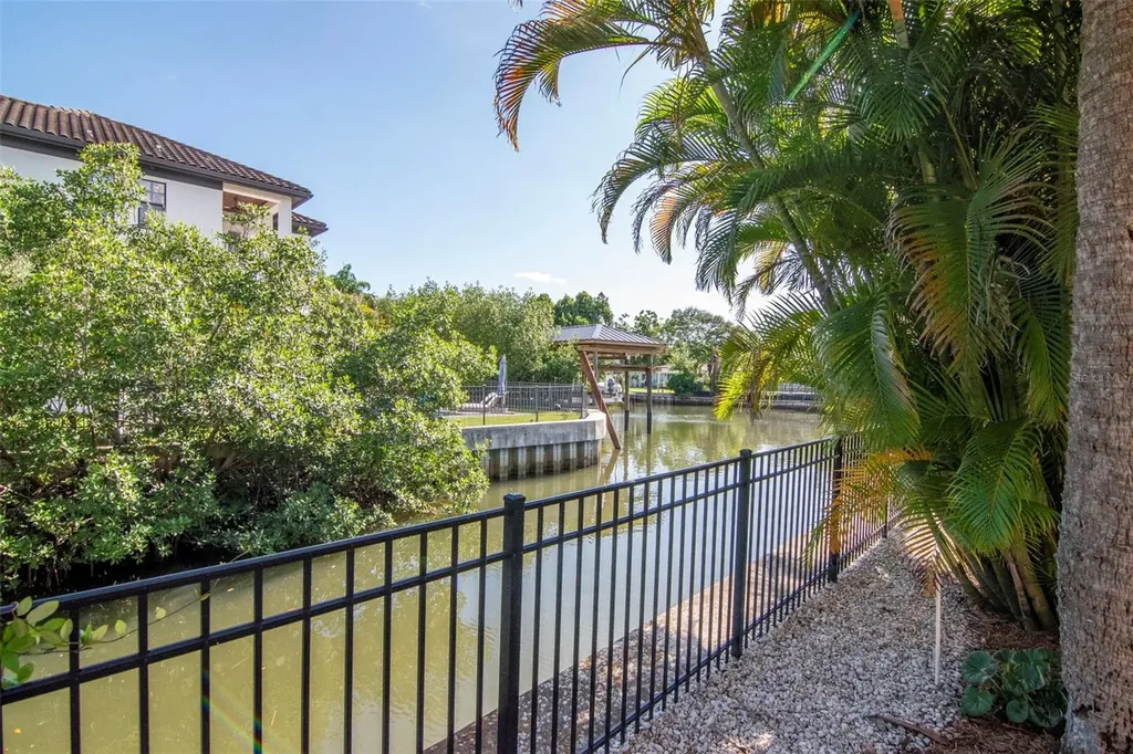 2212 S Occident Street Tampa FL 33629