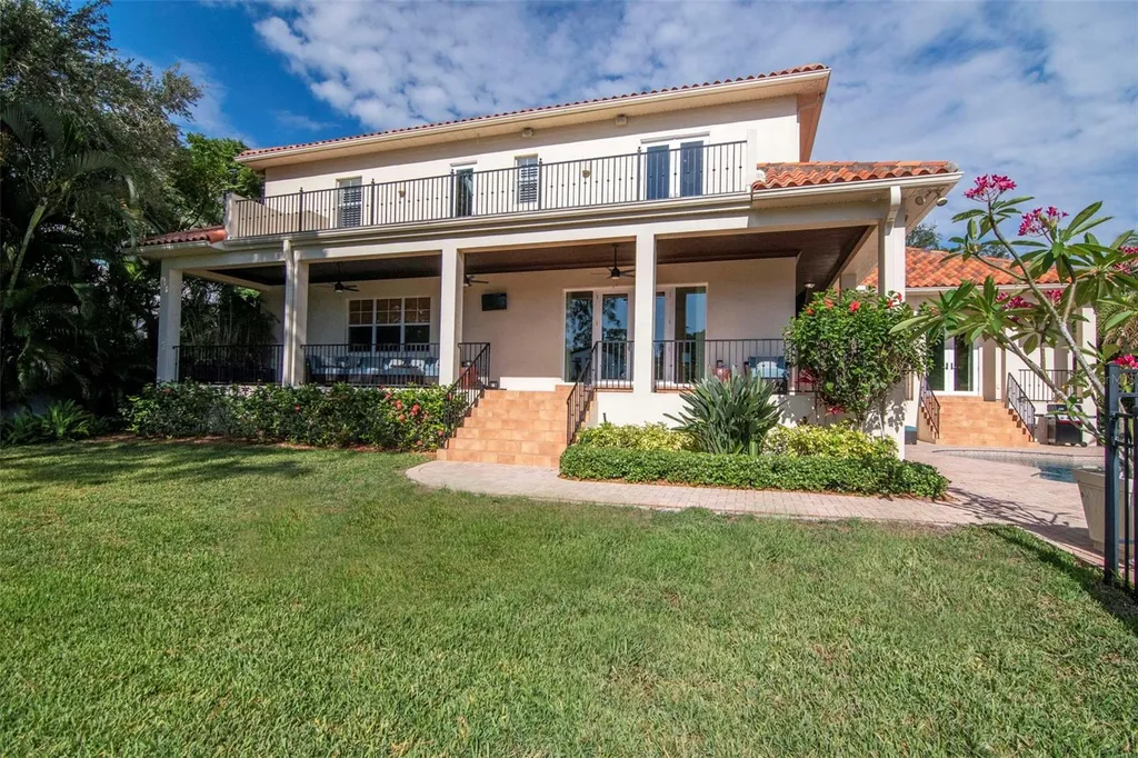 2212 S Occident Street Tampa FL 33629