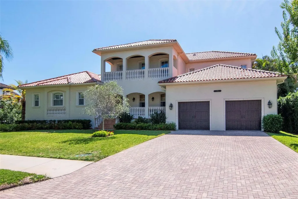 2212 S Occident Street Tampa FL 33629