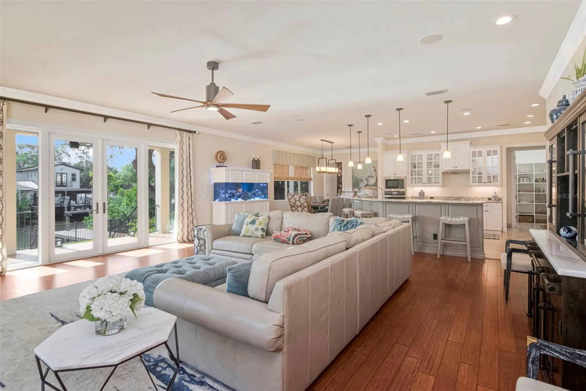 2212 S Occident Street Tampa FL 33629