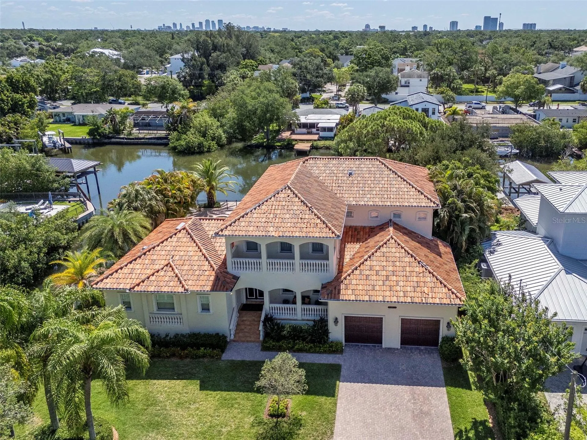 2212 S Occident Street Tampa FL 33629