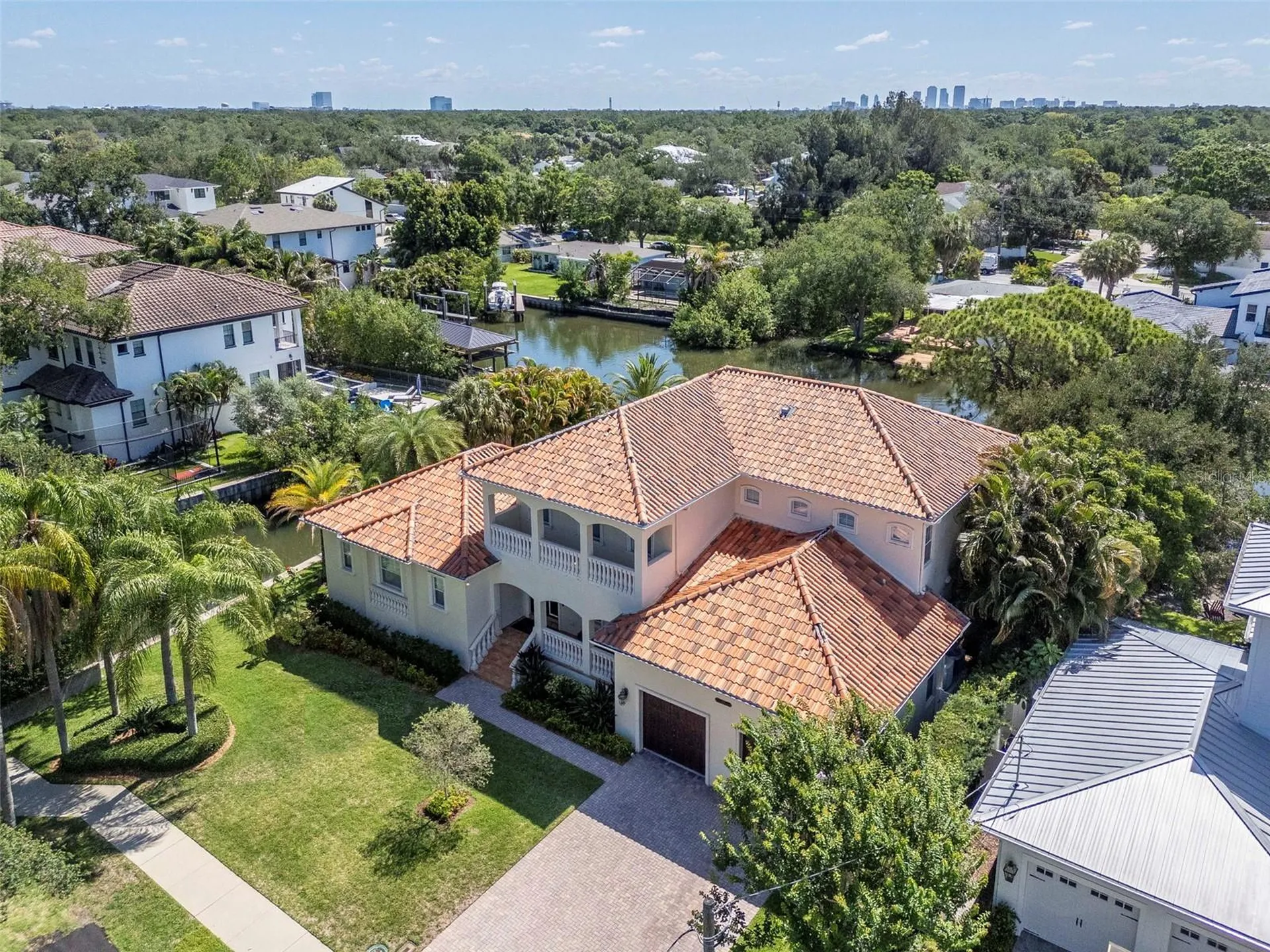 2212 S Occident Street Tampa FL 33629