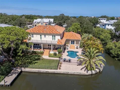 2212 S Occident Street Tampa FL 33629