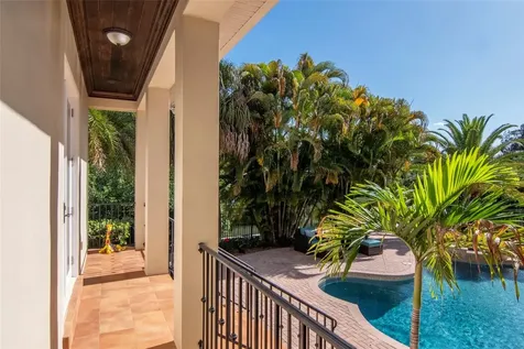 2212 S Occident Street Tampa FL 33629