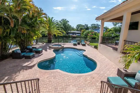 2212 S Occident Street Tampa FL 33629