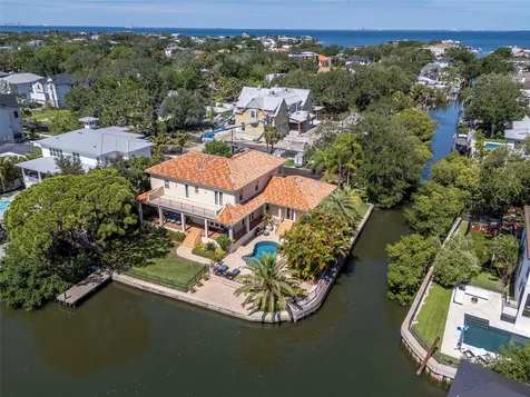 2212 S Occident Street Tampa FL 33629