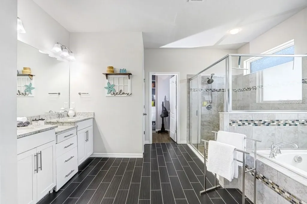 11642 Lake Lucaya Drive Riverview FL 33579