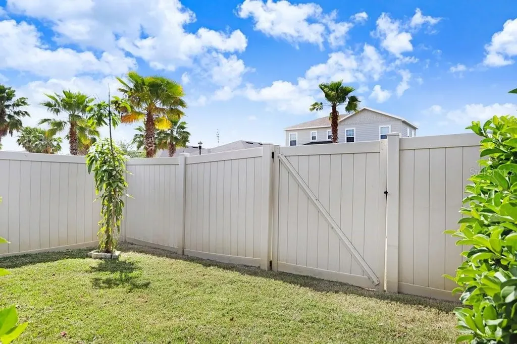 11642 Lake Lucaya Drive Riverview FL 33579