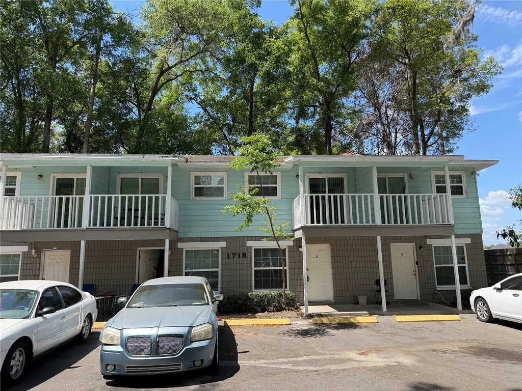 1718 SW 69 Terrace Gainesville FL 32607