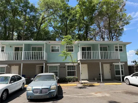 1718 SW 69 Terrace Gainesville FL 32607