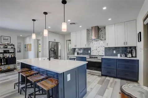 5428 7th Avenue N St Petersburg FL 33710