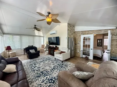 205 Pansy Street Davenport FL 33837