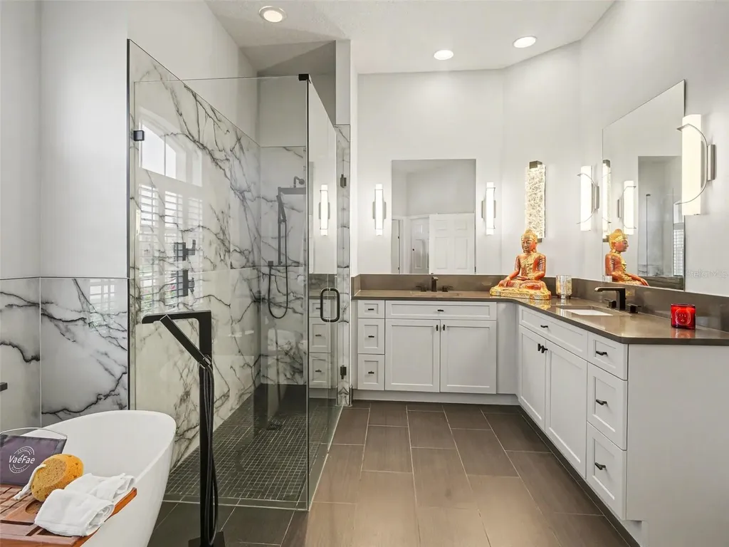 7219 Coachlight Street Sarasota FL 34243