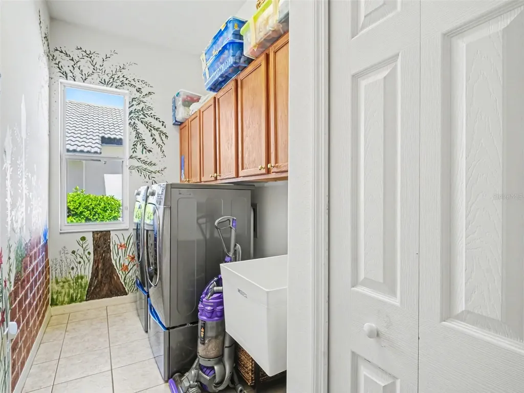 7219 Coachlight Street Sarasota FL 34243
