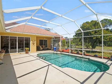 7219 Coachlight Street Sarasota FL 34243