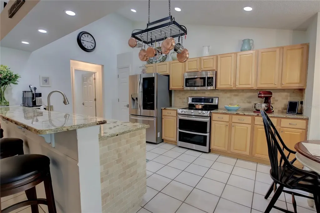 301 Oak Leaf Circle Lake Mary FL 32746