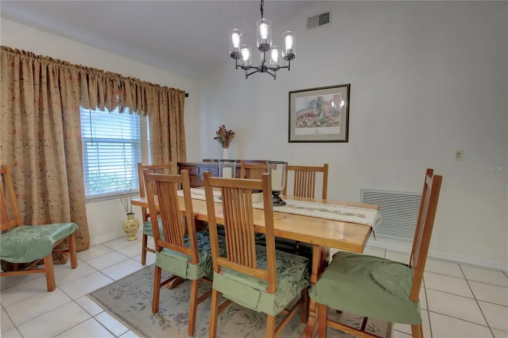 301 Oak Leaf Circle Lake Mary FL 32746