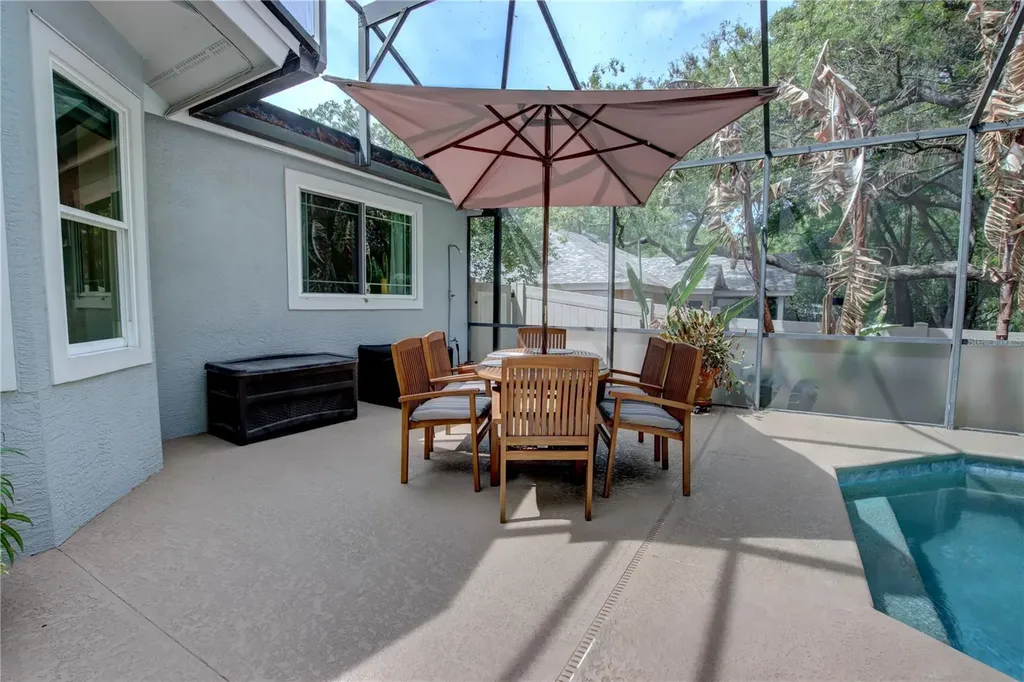 301 Oak Leaf Circle Lake Mary FL 32746