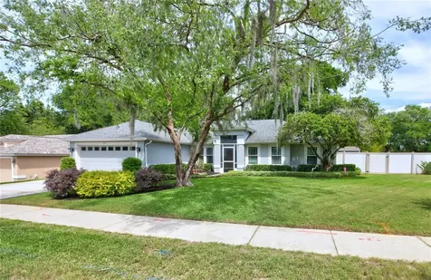 301 Oak Leaf Circle Lake Mary FL 32746