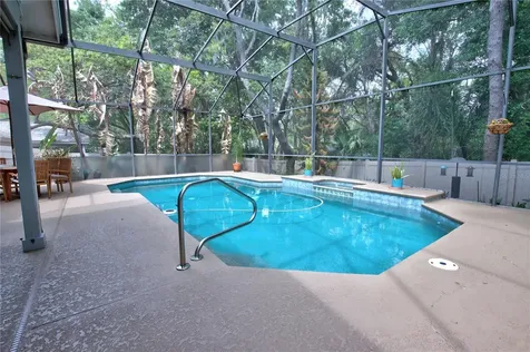 301 Oak Leaf Circle Lake Mary FL 32746
