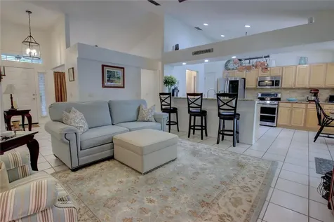 301 Oak Leaf Circle Lake Mary FL 32746