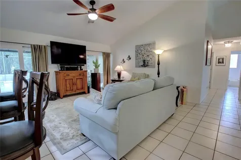 301 Oak Leaf Circle Lake Mary FL 32746