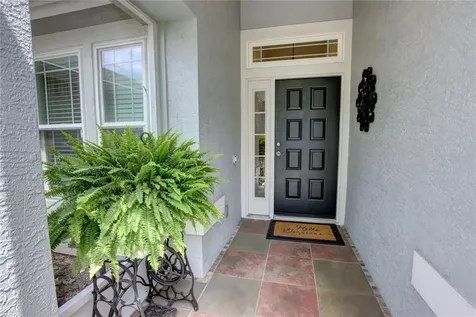 301 Oak Leaf Circle Lake Mary FL 32746