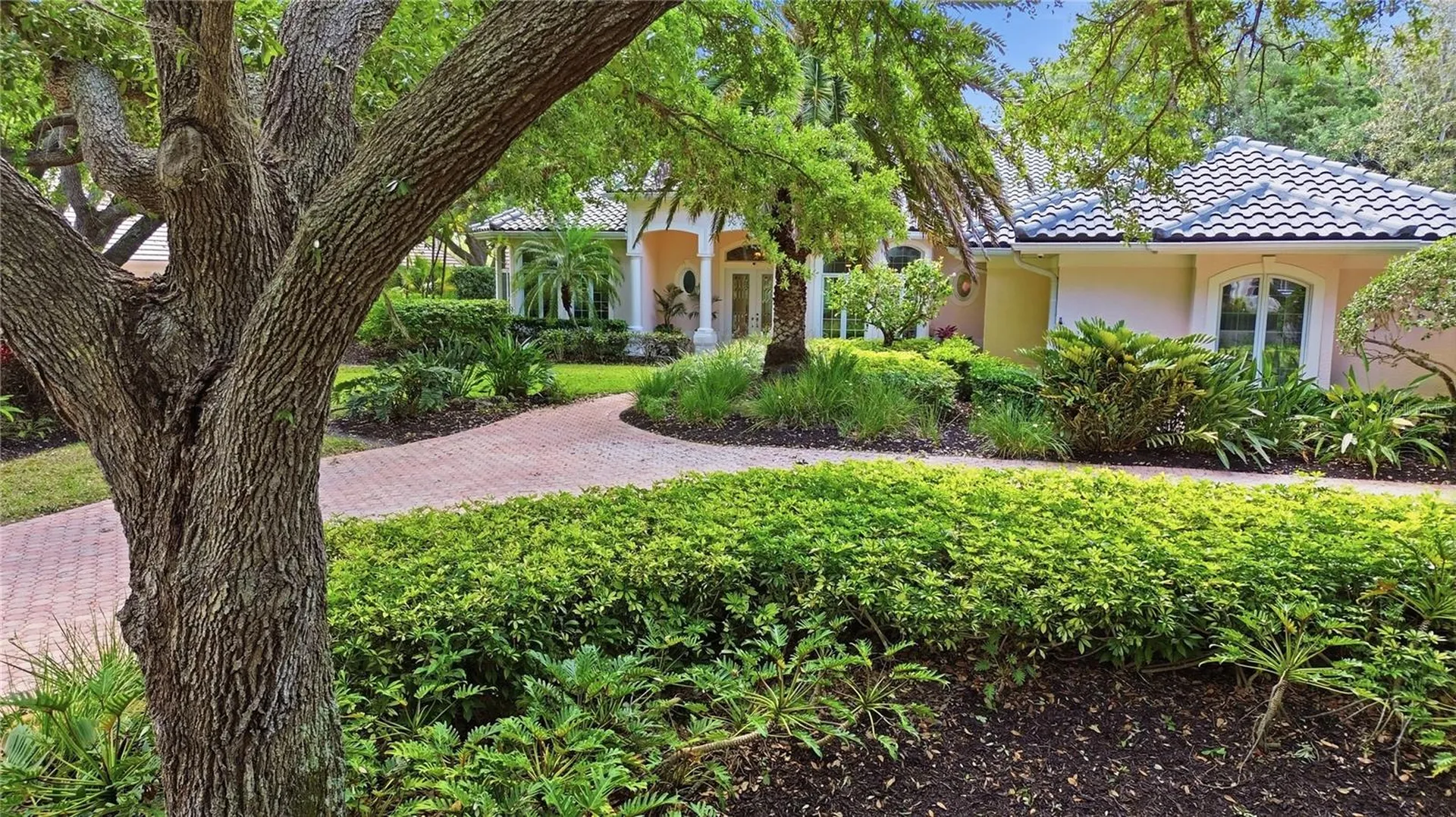 402 Macewen Drive Osprey FL 34229