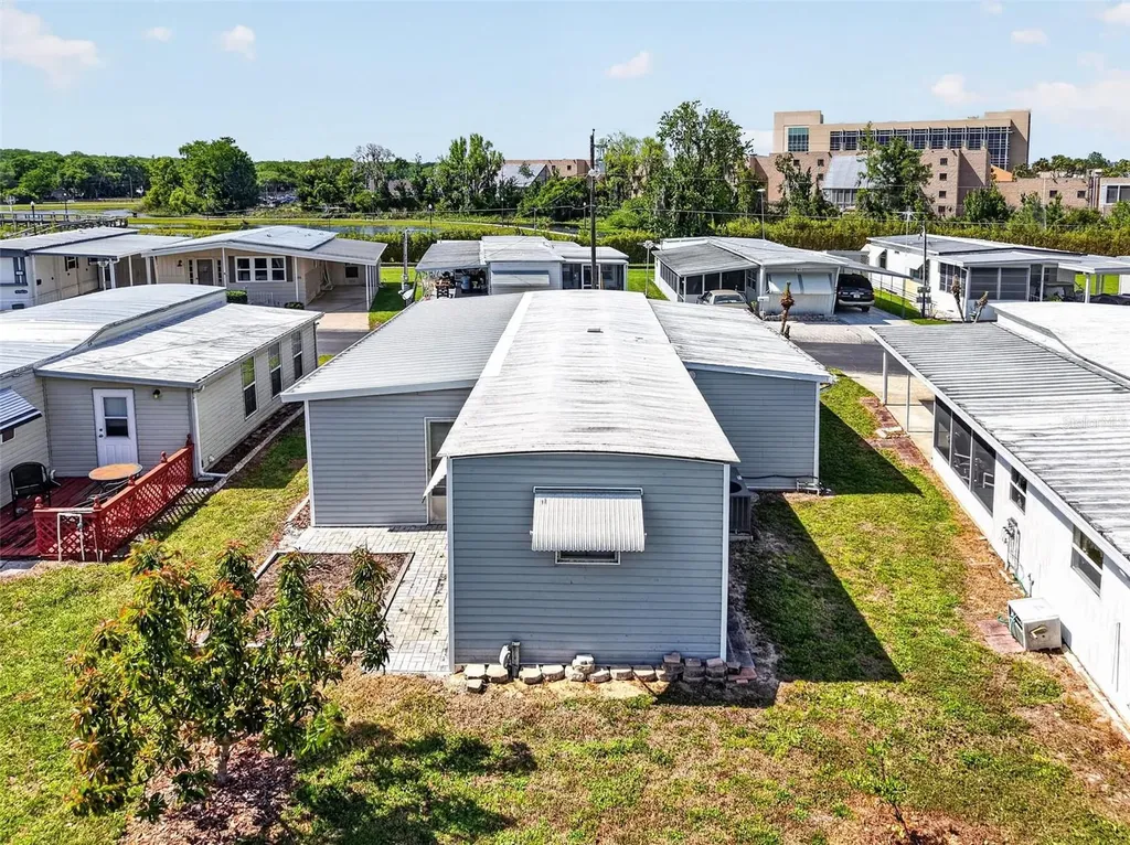 465 Marina Lane Tavares FL 32778