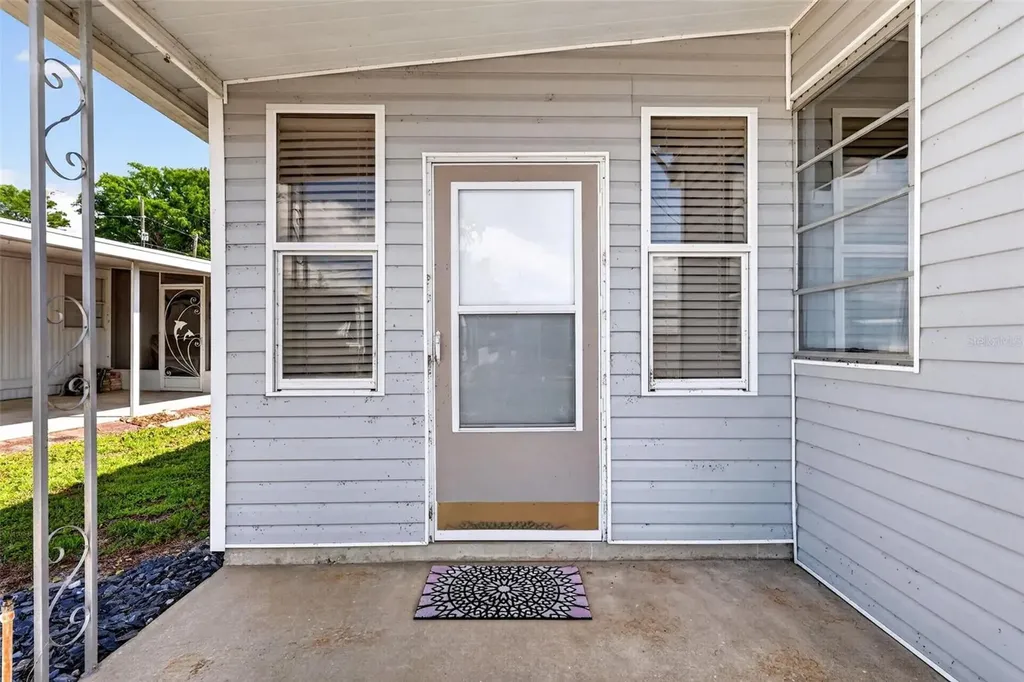 465 Marina Lane Tavares FL 32778