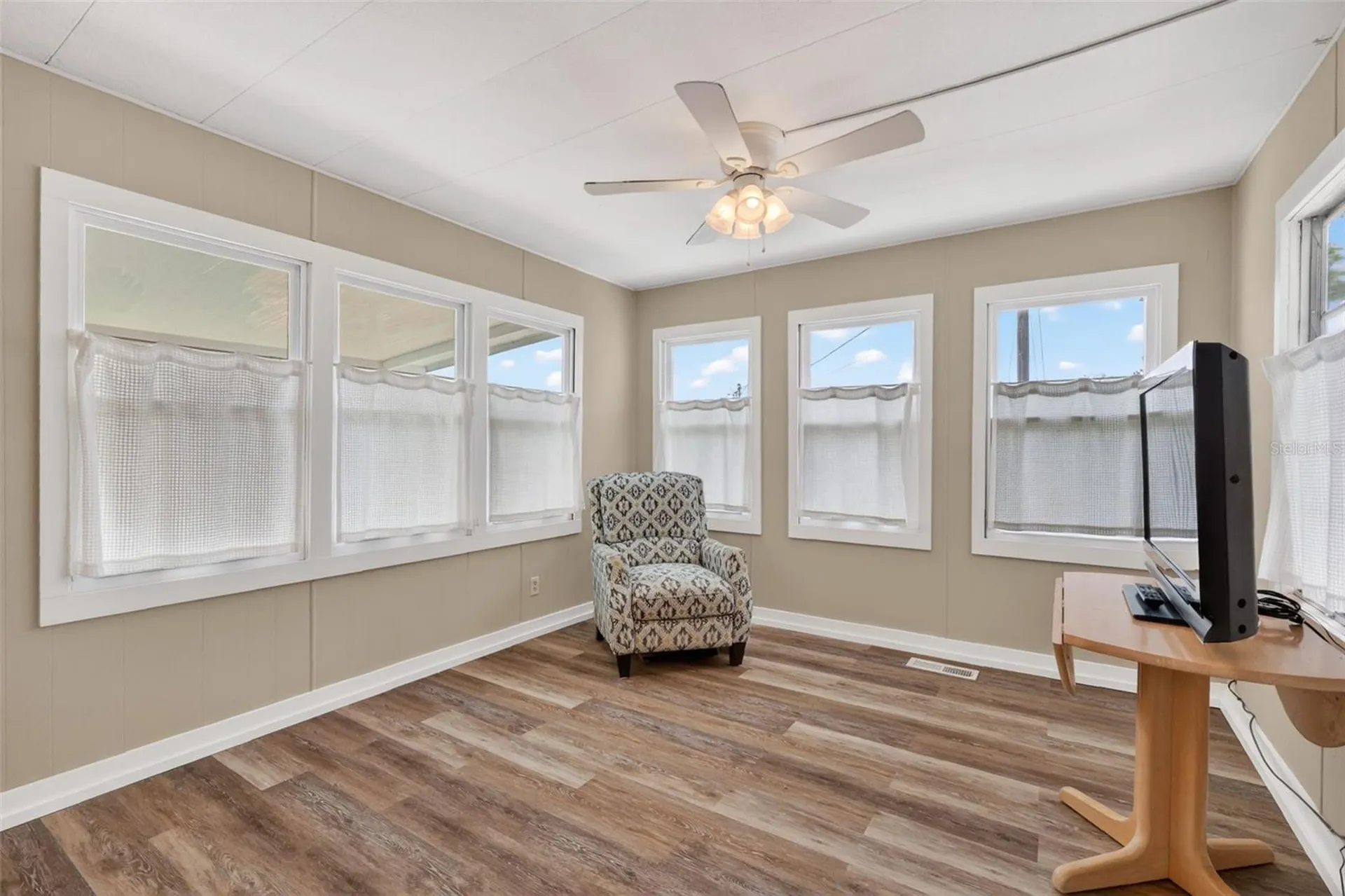 465 Marina Lane Tavares FL 32778
