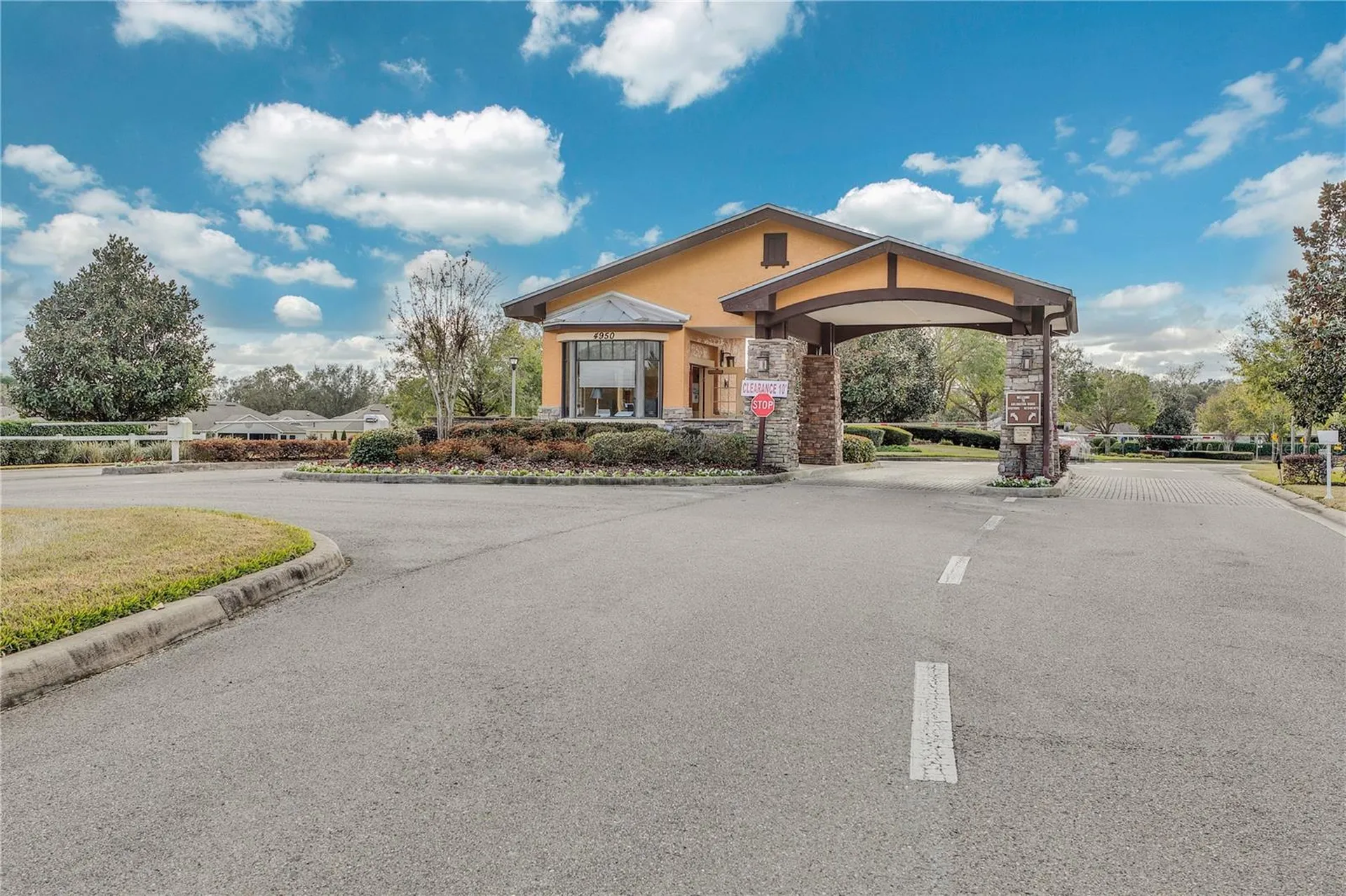 3518 Arlington Ridge Boulevard Leesburg FL 34748