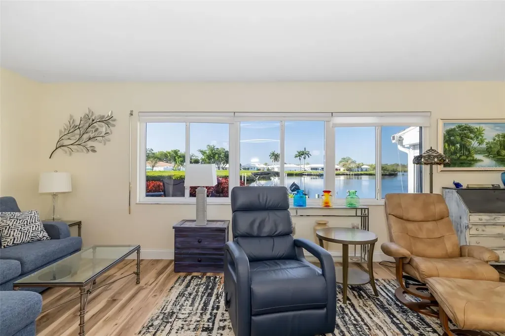 3910 Joyce Drive Bradenton FL 34208