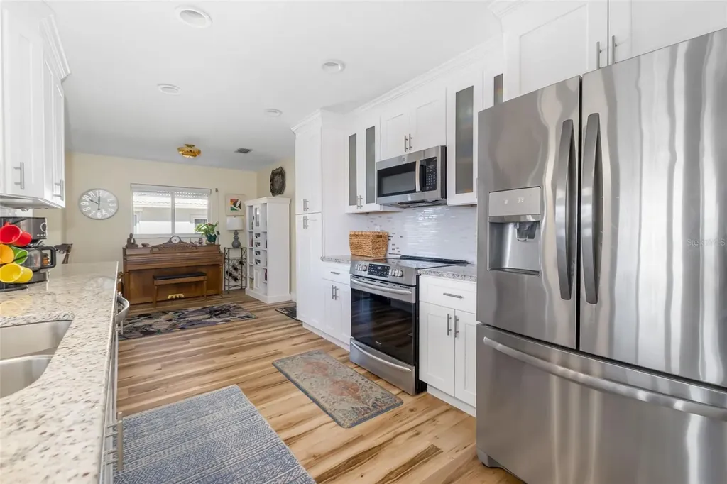 3910 Joyce Drive Bradenton FL 34208