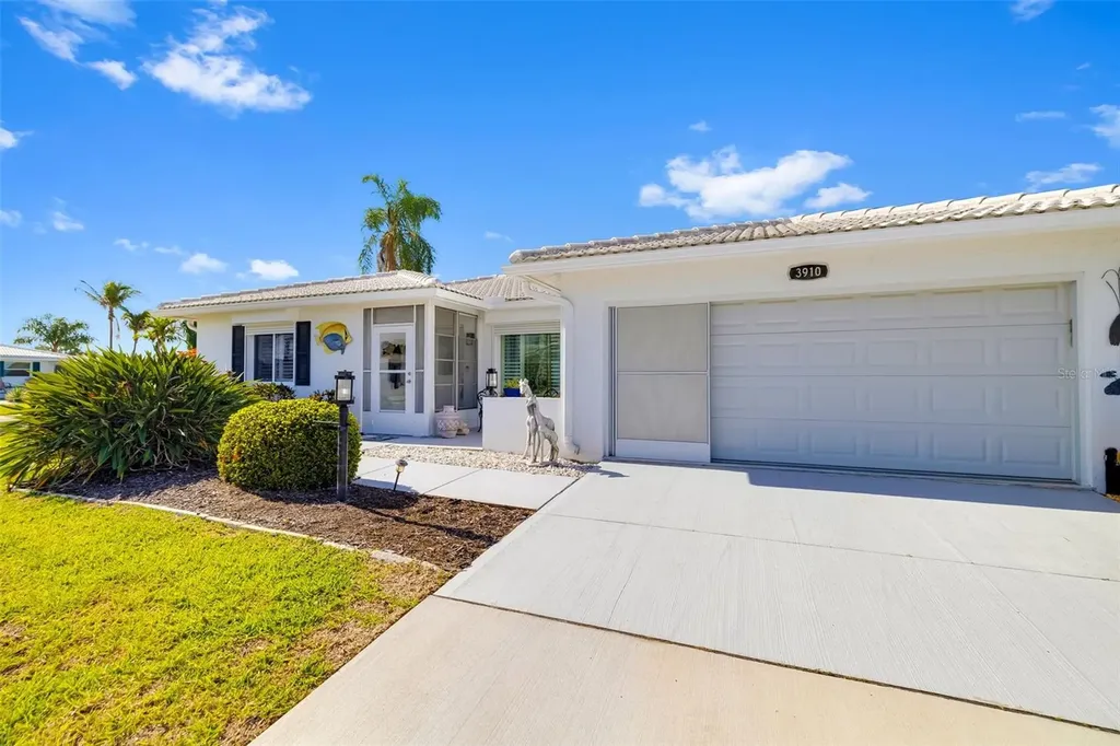 3910 Joyce Drive Bradenton FL 34208
