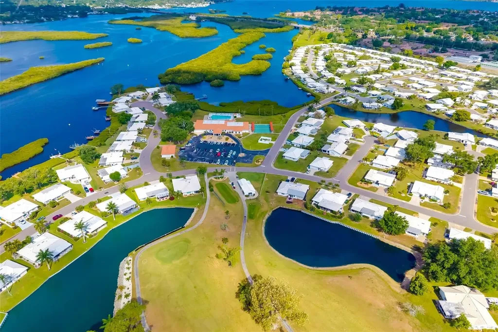3910 Joyce Drive Bradenton FL 34208