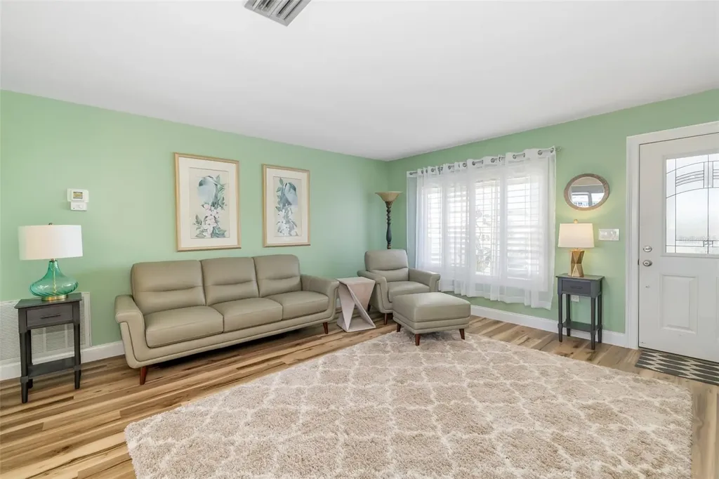 3910 Joyce Drive Bradenton FL 34208
