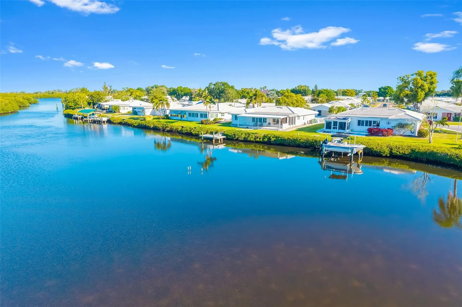 3910 Joyce Drive Bradenton FL 34208