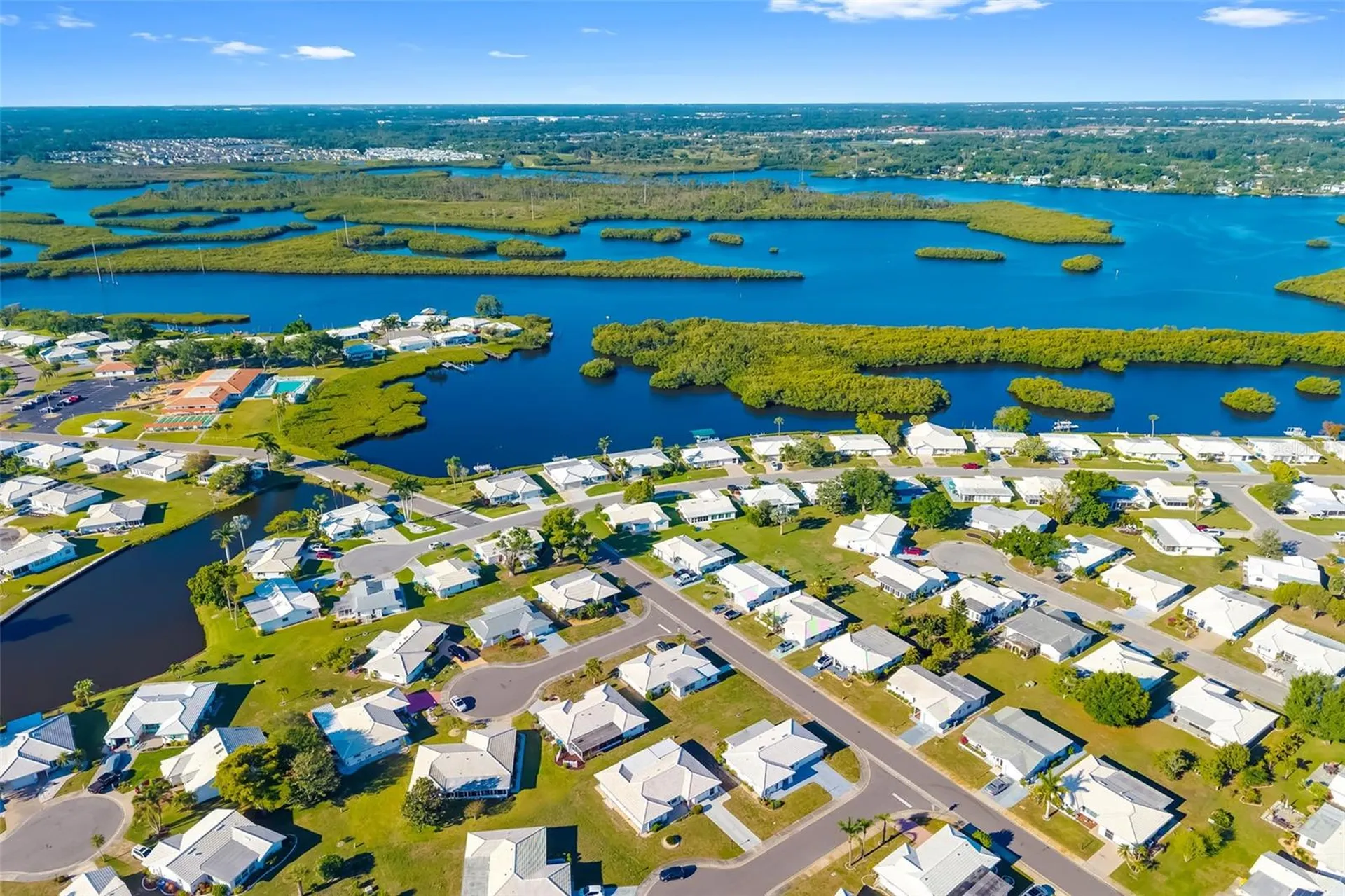 3910 Joyce Drive Bradenton FL 34208