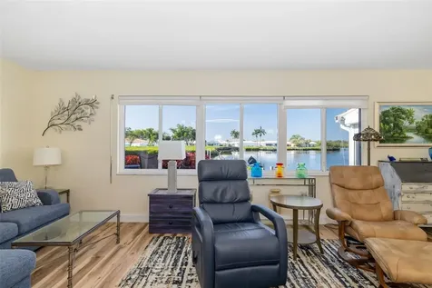 3910 Joyce Drive Bradenton FL 34208