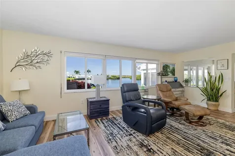 3910 Joyce Drive Bradenton FL 34208