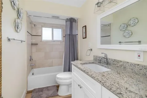 3910 Joyce Drive Bradenton FL 34208