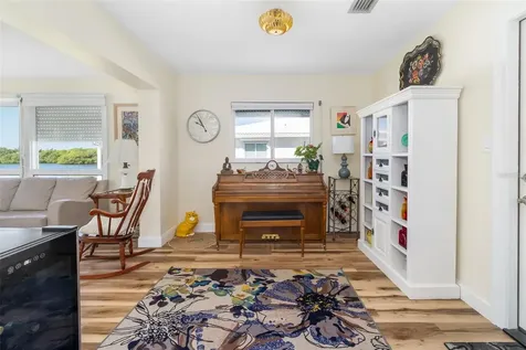 3910 Joyce Drive Bradenton FL 34208