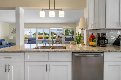 3910 Joyce Drive Bradenton FL 34208