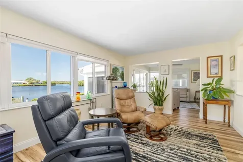 3910 Joyce Drive Bradenton FL 34208