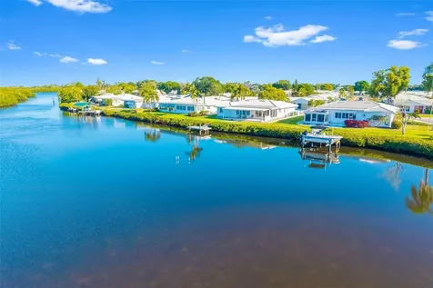 3910 Joyce Drive Bradenton FL 34208