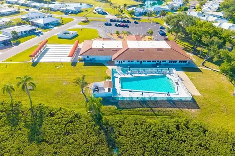 3910 Joyce Drive Bradenton FL 34208