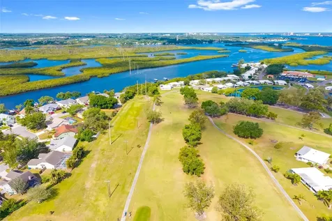 3910 Joyce Drive Bradenton FL 34208